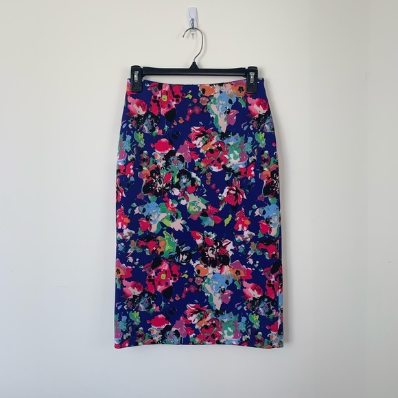 Nicole by Nicole Miller Dresses & Skirts - Floral Mid-Length pencil Skirt